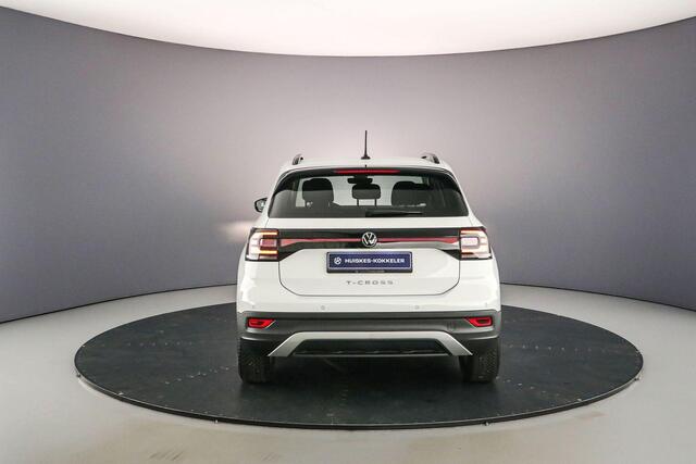 Volkswagen T-Cross Life 1.0 TSI 95pk Adaptive cruise control, Parkeersensoren, Airco, DAB, Radio, App connect, Bluetooth, LED dagrijverlichting