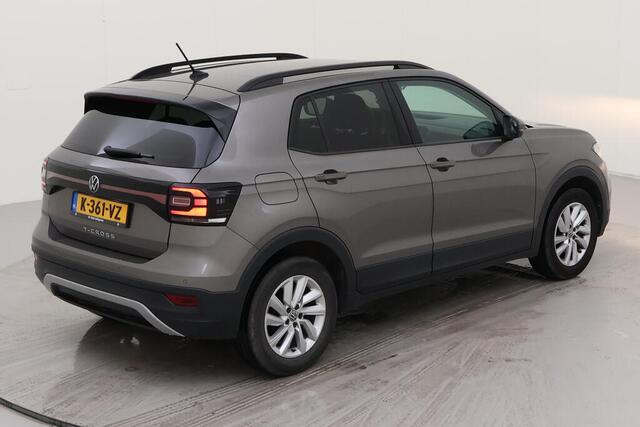 Volkswagen T-Cross 1.0 TSI Life / Climate controle / Navigatie/ Parkeer sensoren / Lichtmetaal 16 inch /