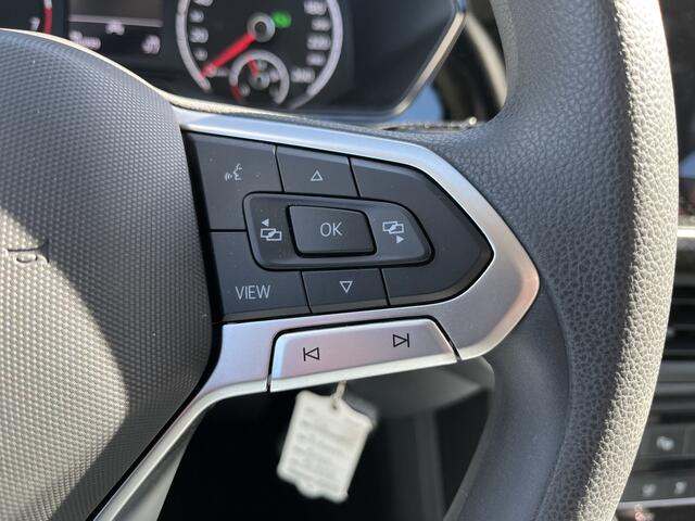 Volkswagen T-Cross 1.0 TSI Life / AUTOMAAT/ 16" LMV/ ADAPT. CRUISE/ DAB RADIO/ PARK. SENSOREN + CAMERA/ APP-CONNECT/ BLUETOOTH/ CARKIT/ CLIMA/ LANE ASSIST