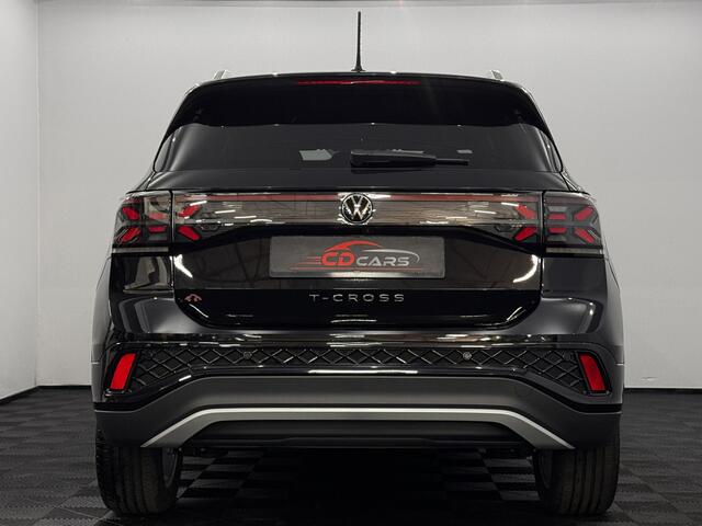 Volkswagen T-Cross 1.0 TSI R-Line Half leder, Camera, Apple carplay, Virtual desk, Cruise control adaptief, 1 jaar garantie