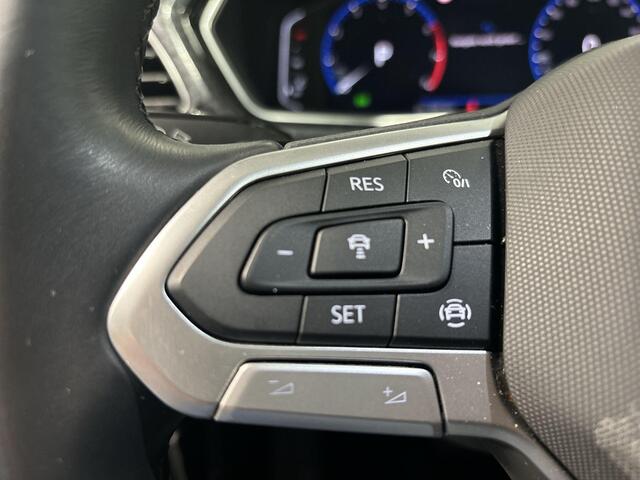 Volkswagen T-Cross 1.0 Tsi 110pk DSG Style · Beats Audio · Apple/Android Car Play · Navi · P-Sensoren · Virtual Cockpit · 18'' Inch · Garantie t/m 27-01-2027 of 100.000km