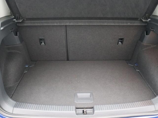 Volkswagen T-Cross 1.0 TSI Life 110PK DSG Adaptieve Cruise Controle, Achteruitrijcamera, Parkeersensoren voor en achter, Stoelverwarming, Clima, DAB+, 16" LM Velgen