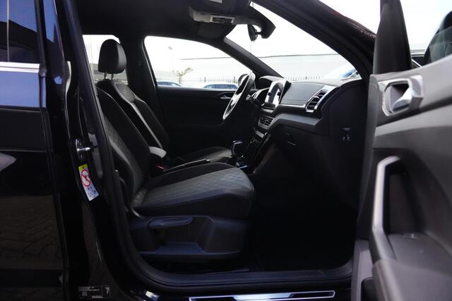 Volkswagen T-Cross 1.5 TSI R-Line Business 150pk Navigatie/Stoelverwarming/Camera