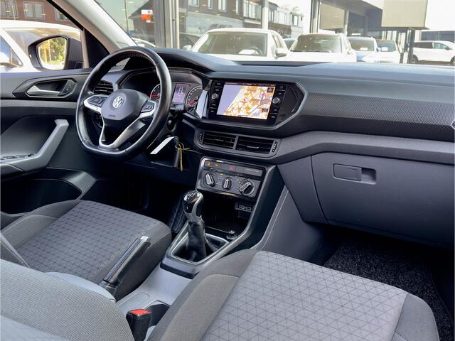 Volkswagen T-Cross 1.0 TSI LIFE 93D.KM! NAVI APPLE-CARPLAY PARK-ASSIST LED LMV PDC