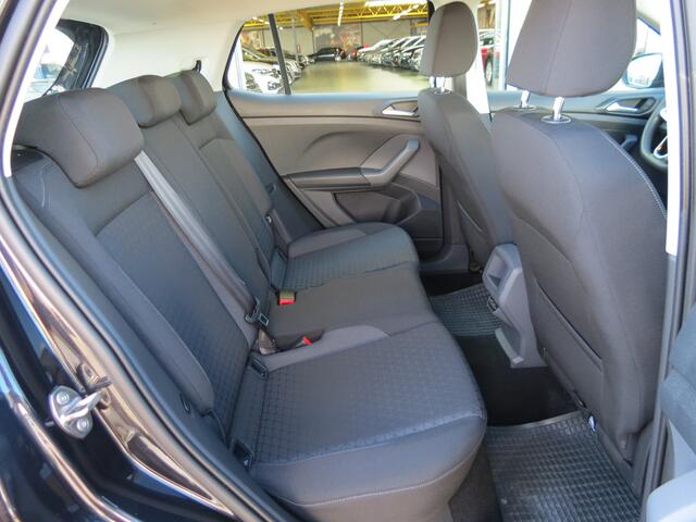 Volkswagen T-Cross 1.0 TSI -115pk- Navi | Parkeersensoren | Dodehoeksensoren | Climate Control | Stoelverwarming |Rijklaarprijs incl. 1 jaar Bovag garantie