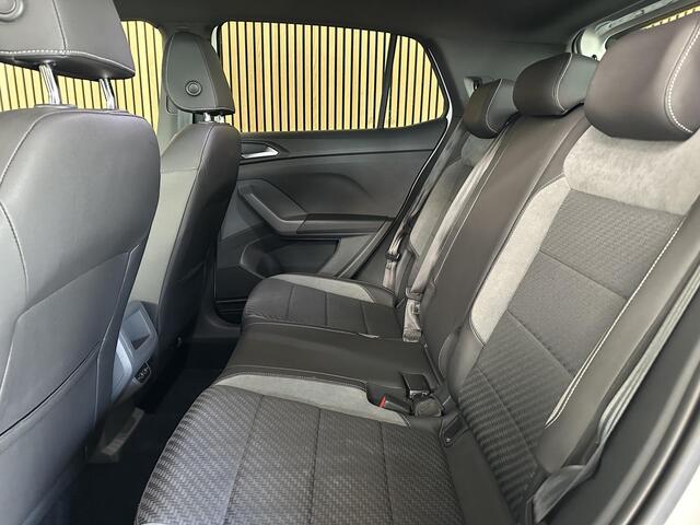 Volkswagen T-Cross 1.5 TSI Style Business R Trekhaak | Camera | Carplay | Stoelverwarming