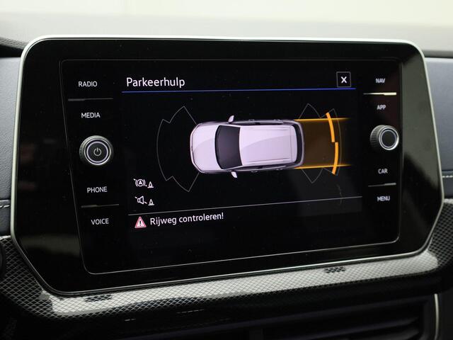 Volkswagen T-Cross 1.0TSI/116PK Style DSG · Navigatie · Parkeersensoren · Matrix-LED · Garantie tot juni 2026