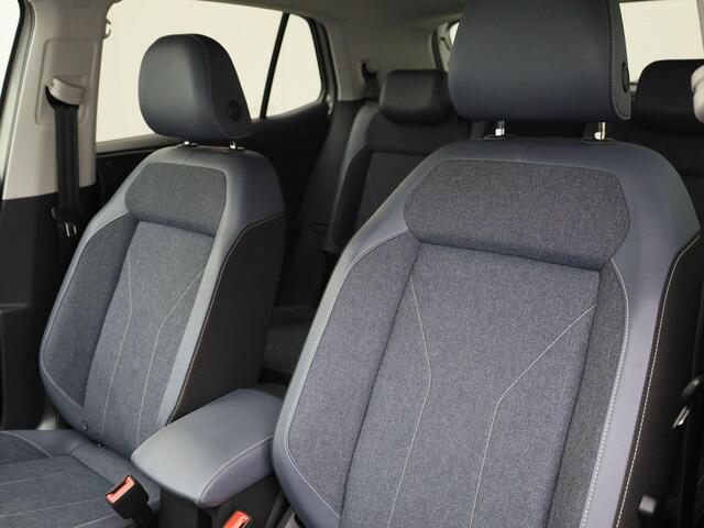 Volkswagen T-Cross 1.0TSI/116PK Style DSG · Navigatie · Parkeersensoren · Stoelverwarming · Garantie tot april 2026