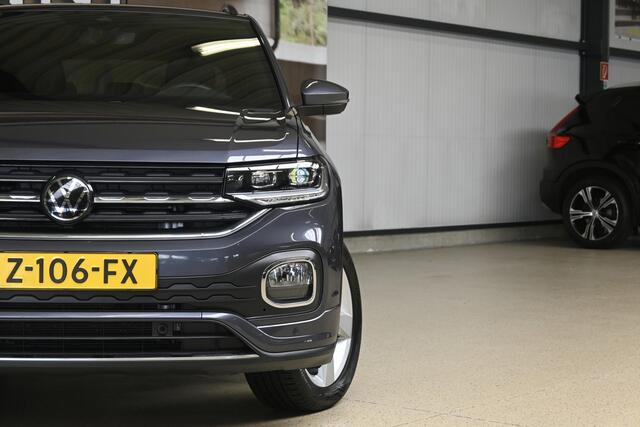 Volkswagen T-Cross 1.0 TSI 110pk R-Line | Camera | Digital cockpit | Stoelverwarming | 100% (Dealer) onderhouden label