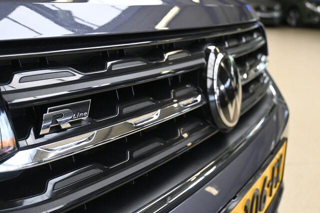 Volkswagen T-Cross 1.0 TSI 110pk R-Line | Camera | Digital cockpit | Stoelverwarming | 100% (Dealer) onderhouden label