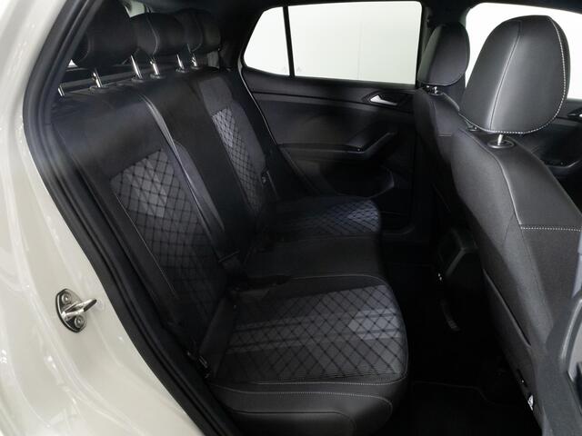 Volkswagen T-Cross R-Line 1.0 TSI 115 PK DSG AUTOMAAT | LED | Navigatie | Adaptieve Cruise Control | Travel Assist | Stoelverwarming |