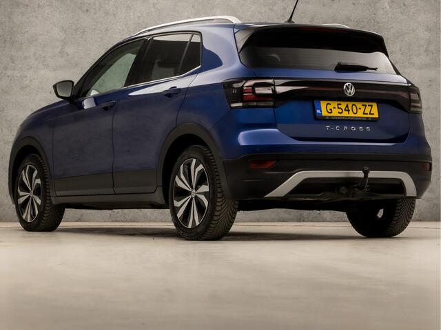 Volkswagen T-Cross 1.0 TSI Sport (VIRTUAL COCKPIT, APPLE CARPLAY, GROOT NAVI, STOELVERWARMING, CLIMATE, SPORTSTOELEN, GETINT GLAS, ADAPTIVE CRUISE, NIEUWSTAAT)