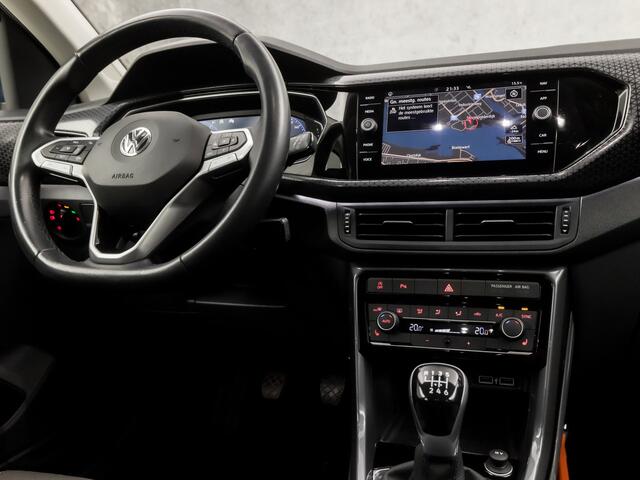 Volkswagen T-Cross 1.0 TSI Sport (VIRTUAL COCKPIT, APPLE CARPLAY, GROOT NAVI, STOELVERWARMING, CLIMATE, SPORTSTOELEN, GETINT GLAS, ADAPTIVE CRUISE, NIEUWSTAAT)