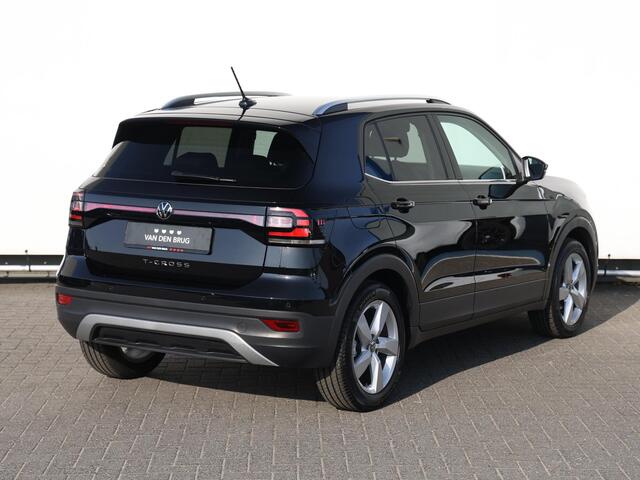 Volkswagen T-Cross 1.0 TSI Style 115pk DSG | LED | Navigatie | Stoelverwarming | Spiegelpakket | Parkeersensoren