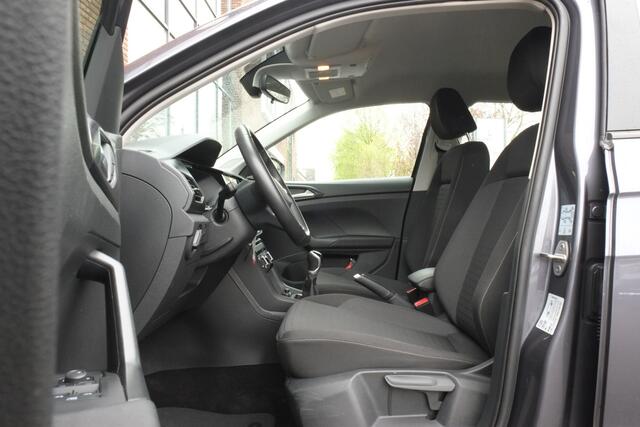 Volkswagen T-Cross 1.0 TSI Life Carplay, Parkeersensoren