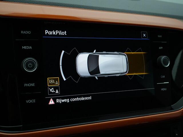 Volkswagen T-Cross 1.0 TSI 115 pk Life | Navi | Parkeersensoren | Apple Carplay / Android Auto | Adaptive Cruise Control |