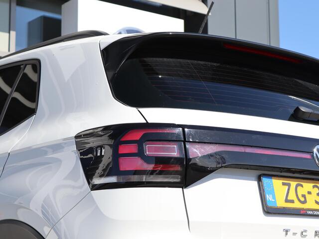 Volkswagen T-Cross 1.0 TSI Life | Navigatie | App Connect | Airco | DAB | Dodehoek Detectie | Adaptive Cruise | Bluetooth |