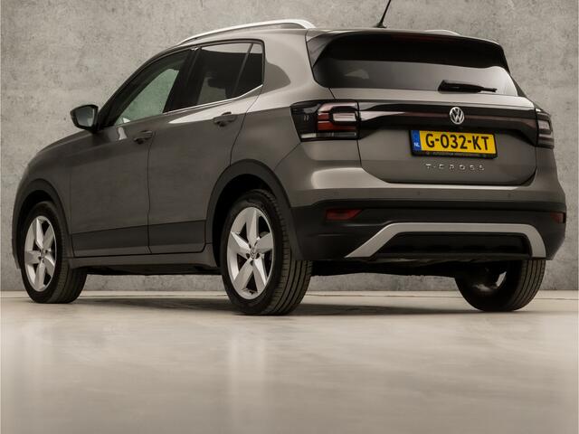Volkswagen T-Cross 1.0 TSI Sport R Automaat (VIRTUAL COCKPIT, APPLE CARPLAY, GROOT NAVI, CLIMATE, LED KOPLAMPEN, SPORTSTOELEN, CAMERA, GETINT GLAS, KEYLESS, NIEUWSTAAT)