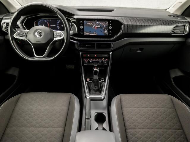 Volkswagen T-Cross 1.0 TSI Sport R Automaat (VIRTUAL COCKPIT, APPLE CARPLAY, GROOT NAVI, CLIMATE, LED KOPLAMPEN, SPORTSTOELEN, CAMERA, GETINT GLAS, KEYLESS, NIEUWSTAAT)