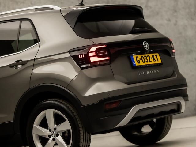 Volkswagen T-Cross 1.0 TSI Sport R Automaat (VIRTUAL COCKPIT, APPLE CARPLAY, GROOT NAVI, CLIMATE, LED KOPLAMPEN, SPORTSTOELEN, CAMERA, GETINT GLAS, KEYLESS, NIEUWSTAAT)