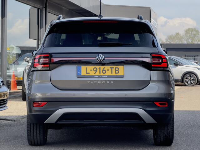 Volkswagen T-Cross 1.5 TSI AUT7 R-LINE STYLE 150PK NAVI CAMERA AIRCO APPLE-CARPLAY LED LMV PDC