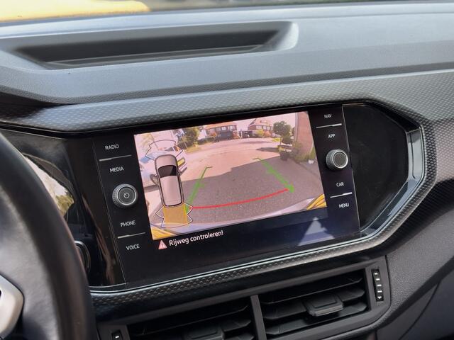 Volkswagen T-Cross 1.5 TSI AUT7 R-LINE STYLE 150PK NAVI CAMERA AIRCO APPLE-CARPLAY LED LMV PDC