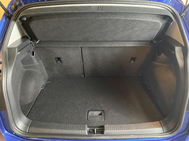 Volkswagen T-Cross 1.0 TSI Style trekhaak afn. | navi cruise control | automaat
