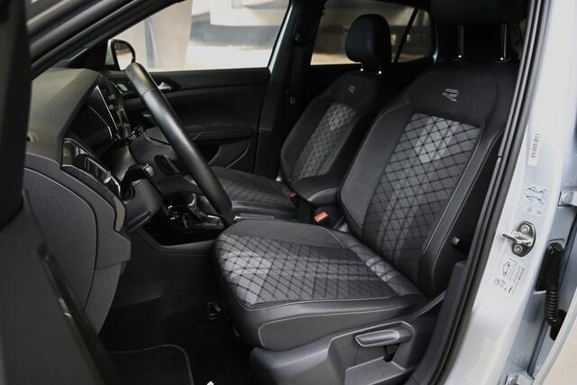 Volkswagen T-Cross 1.5 TSI 150pk R-Line | Virtual Cockpit | Achteruitrijcamera | Afneembare Trekhaak | 100% (Dealer) onderhouden label