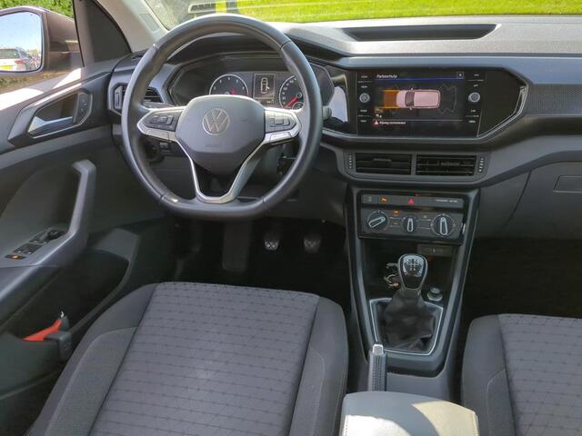 Volkswagen T-Cross 1.0 TSI 96pk Life / Navigatie / Pakeersensoren / App Connect