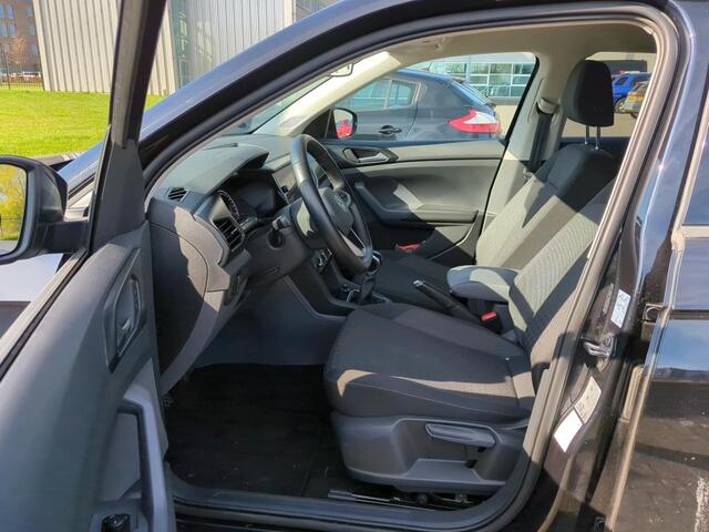 Volkswagen T-Cross 1.0 TSI 96pk Life / Navigatie / Pakeersensoren / App Connect