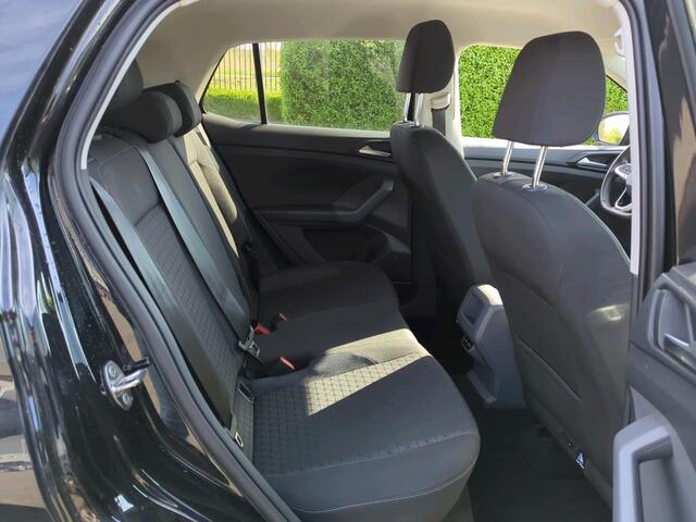 Volkswagen T-Cross 1.0 TSI 96pk Life / Navigatie / Pakeersensoren / App Connect