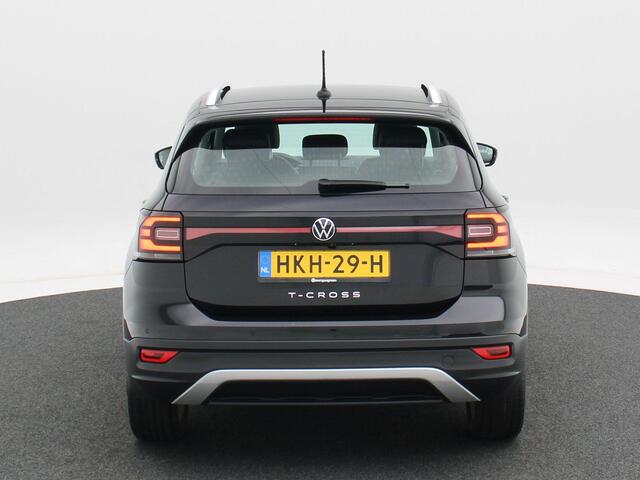 Volkswagen T-Cross 1.5 TSi 150 Pk Automaat Style | Adaptive Cruise | CarPlay | Bluetooth | Achterruitrijcamera | Stoelverwarming | 17 Inch | 45.129 Km!!