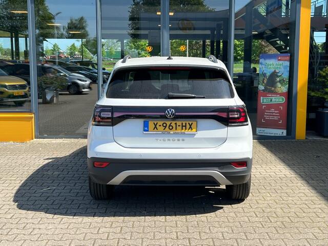 Volkswagen T-Cross 1.0 TSI 110 pk Life camera - digital cockp