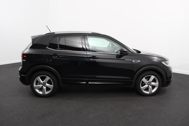 Volkswagen T-Cross 1.0 TSI 110pk DSG R-Line Volkswagen T-Cross 1.0 TSI 110pk DSG Style R-Line | Navigatie | Climate control | Virtual Cockpit | Camera | Led | Dab | Extra Getint Glas | Stoelverwarming
