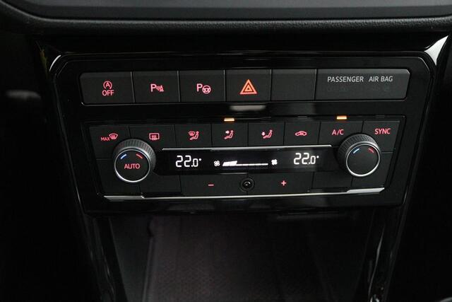 Volkswagen T-Cross 1.0 TSI Style |Parkeercamera| Winterwielenset tegen 600 euro inclusief BTW leverbaar |