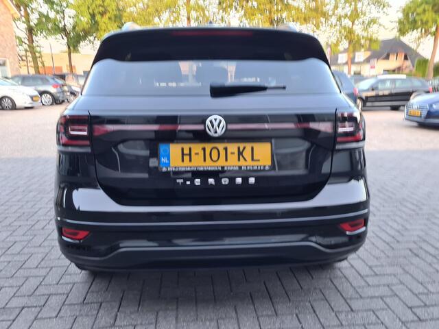 Volkswagen T-Cross 1.0 TSI life R-line navi