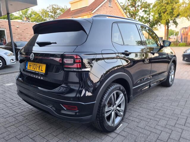 Volkswagen T-Cross 1.0 TSI life R-line navi