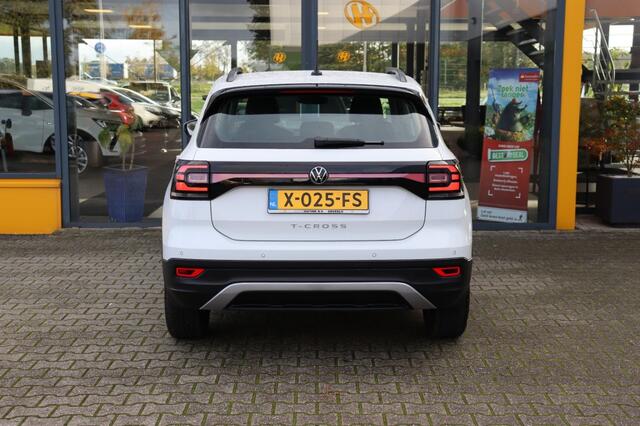 Volkswagen T-Cross 1.0 TSI 110 pk Life - Navi/Apple/Android