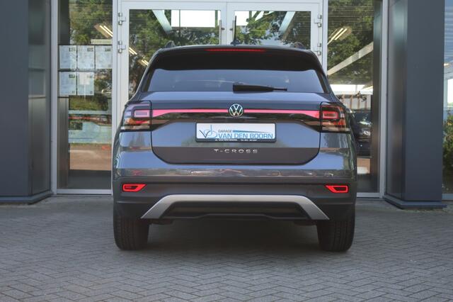 Volkswagen T-Cross 1.0 TSI, Trekhaak, Apple Carplay/ Android Auto, Clima, etc.
