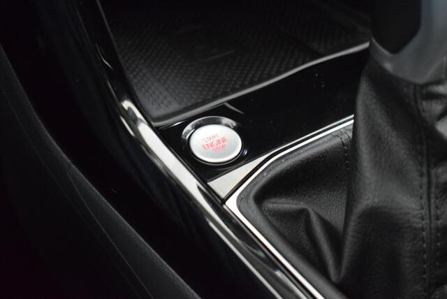 Volkswagen T-Cross 1.0 TSI 116pk DSG Style Executive Trekhaak Camera Keyless Led Navigatie