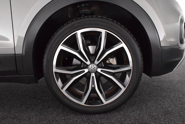 Volkswagen T-Cross 1.0 TSI 116pk DSG Style Executive Trekhaak Camera Keyless Led Navigatie