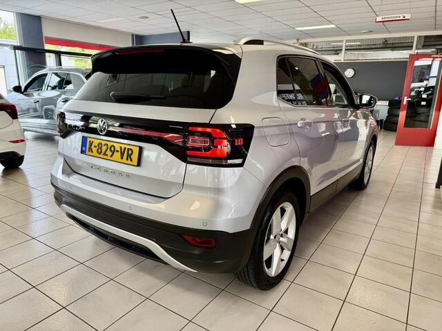 Volkswagen T-Cross 1.0 TSI 116PK Style *LED*LM17*KEYL*ADAP*TREKHAAK*