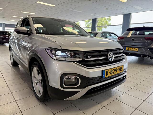 Volkswagen T-Cross 1.0 TSI 116PK Style *LED*LM17*KEYL*ADAP*TREKHAAK*