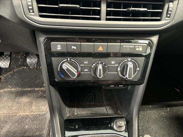 Volkswagen T-Cross 1.0 Tsi 95pk Life · Apple/Android Car Play · Navi · P-Sensoren · ACC · DAB · 16'' Inch · Garantie t/m 31-10-2026 of 100.000km