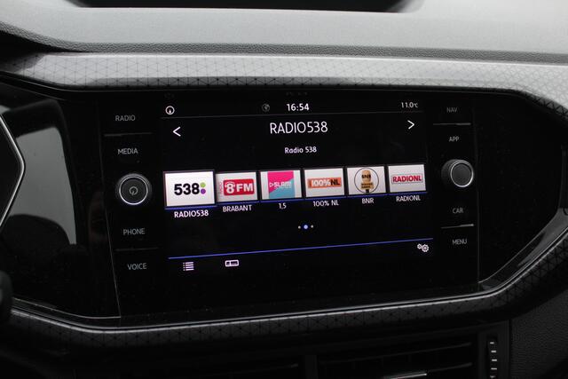 Volkswagen T-Cross 1.0 TSI Life / Trekhaak / Navigatie / Parkeerhulp V+A / Apple CarPlay /16'' / Getint glas / Stoelverwarming / ACC