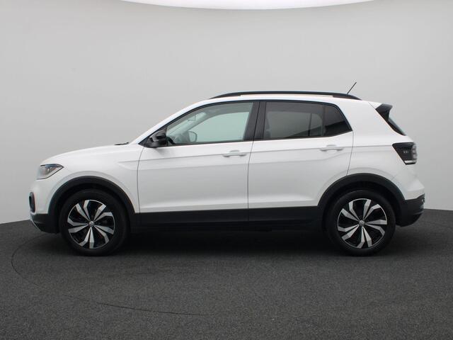 Volkswagen T-Cross 1.0 TSI Life 95PK Alarm, Keyless, Adaptieve Cruise Controle, Navi, Airco, Side Assist, Parkeersensoren voor en achter, Trekhaak, 17" LM Velgen