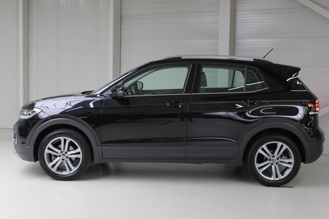 Volkswagen T-Cross 1.0 TSI 110PK Style DSG Navigatie | Stoelverwarming | Parkeercamera | Climate Control