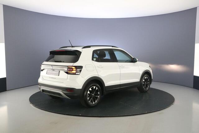 Volkswagen T-Cross Life 1.0 TSI 110pk DSG Automaat Adaptive cruise control, Stoelverwarming, Achteruitrijcamera, Airco, DAB, Radio, Parkeersensoren, App connect