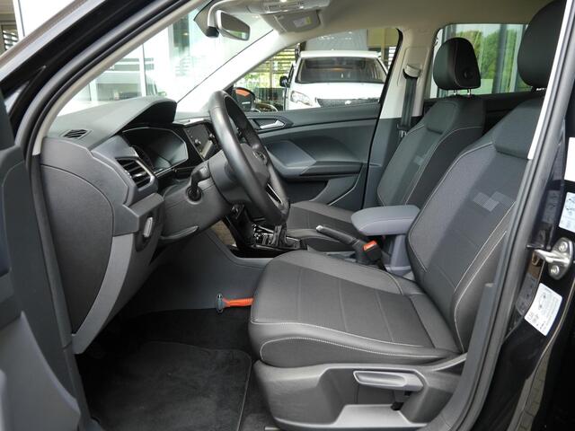 Volkswagen T-Cross 1.0 TSI Style | Keyless entry & start | Navigatie | Parkeersensoren | Lichtmetalen velgen | Climate control | Trekhaak | Adaptive cruise control | Led