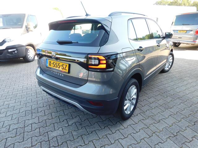 Volkswagen T-Cross 1.0 TSI/DSG Life , Acc, Navi Carplay, Camera, stoeverw.